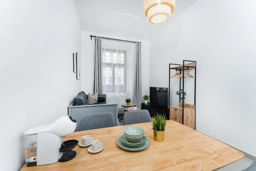 Nice Apartman In New Town Prague Daire