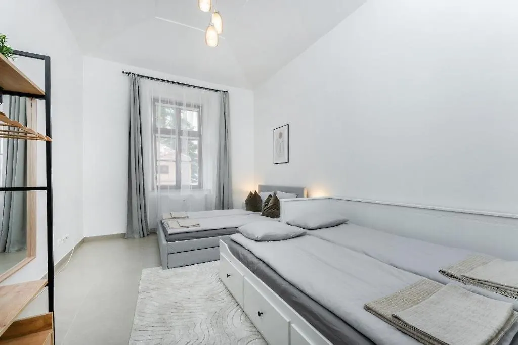 Nice Apartman In New Town Prague Daire
